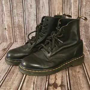 Sz 7 US Womens Dr. Martens 1460 Pascal Black Virginia Leather Combat Boots Good